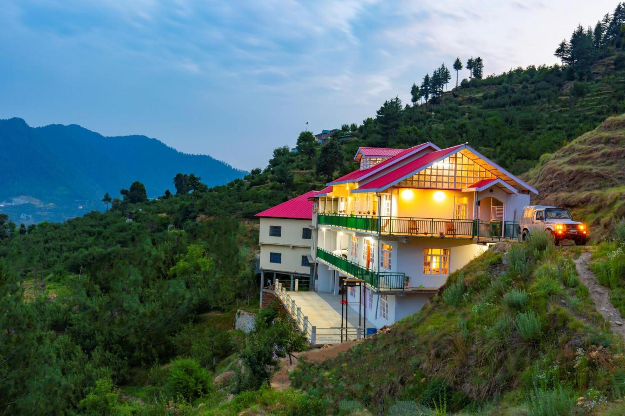 Zostel Homes Kotkhai  Shimla Exterior foto